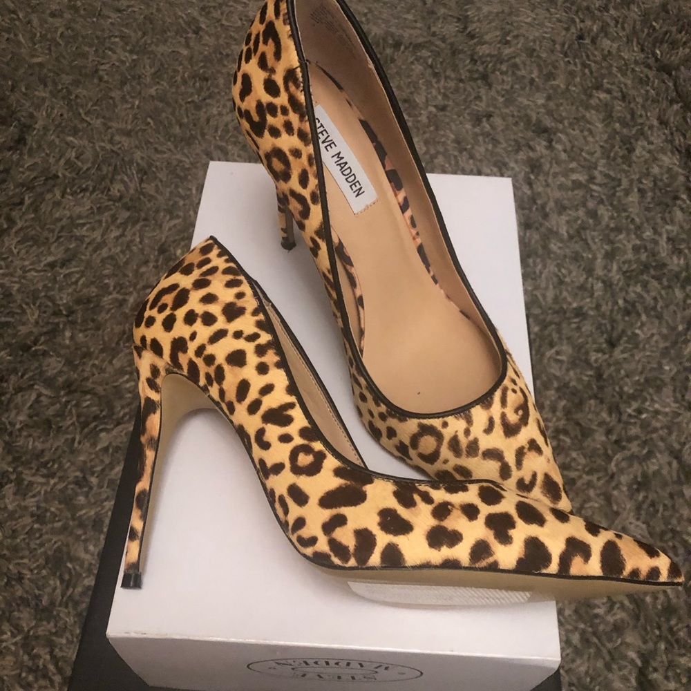 Steve Madden - Daisie-L Leopard Stilettos